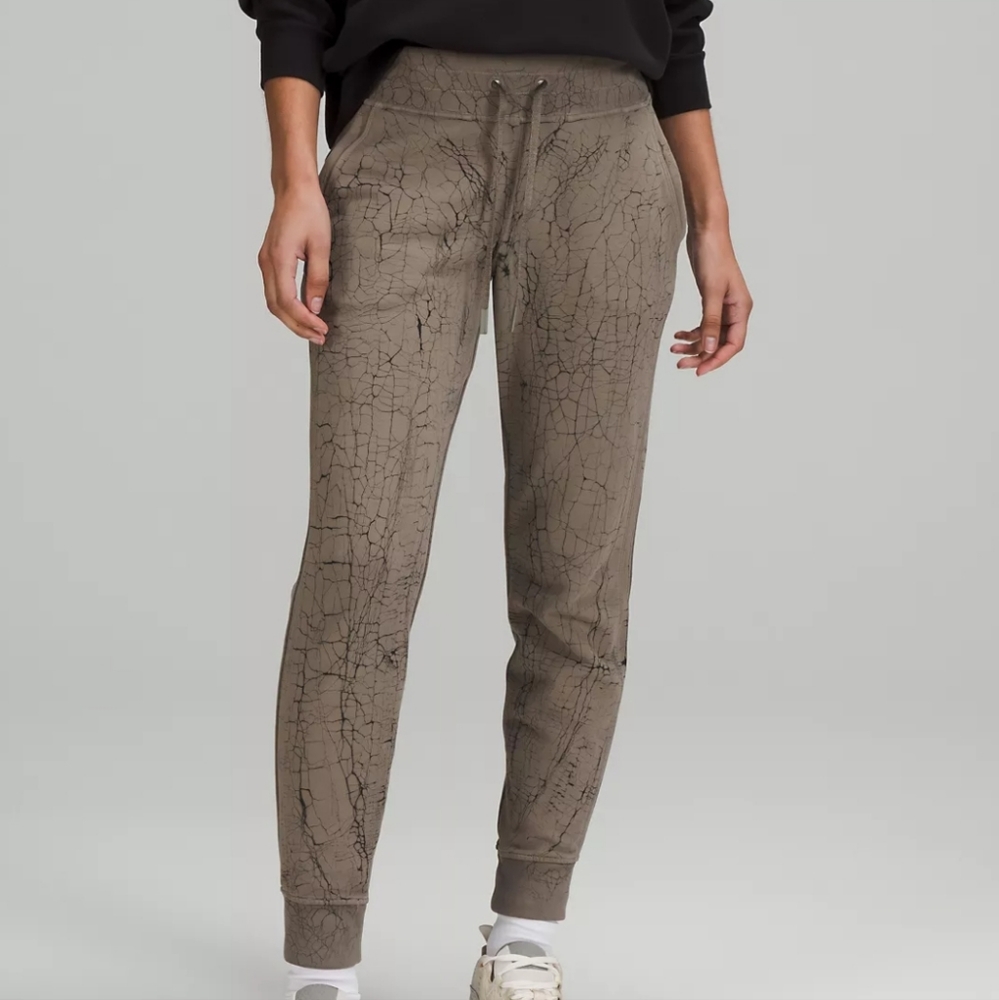 Lululemon joggers